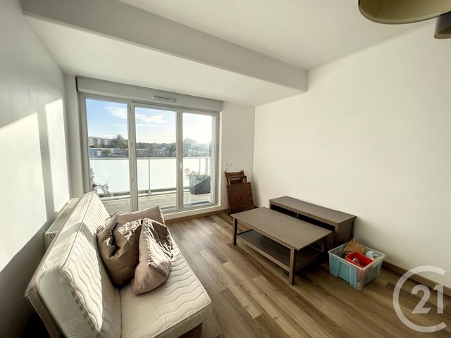Appartement T2 à louer - 2 pièces - 50.0 m2 - REIMS - 51 - CHAMPAGNE-ARDENNE - Century 21 Martinot Immobilier