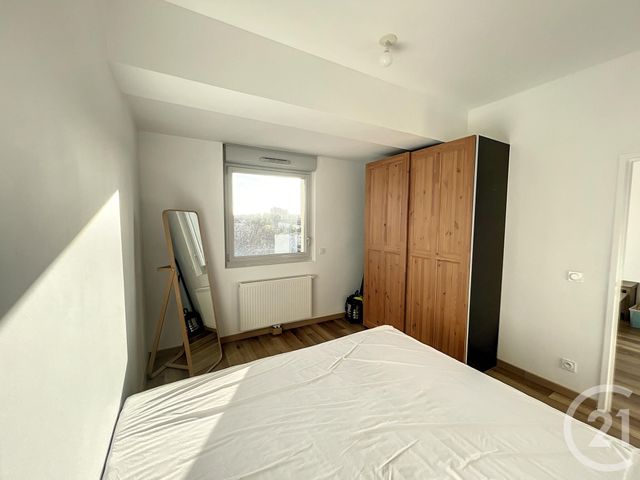 Appartement T2 à louer - 2 pièces - 50.0 m2 - REIMS - 51 - CHAMPAGNE-ARDENNE - Century 21 Martinot Immobilier
